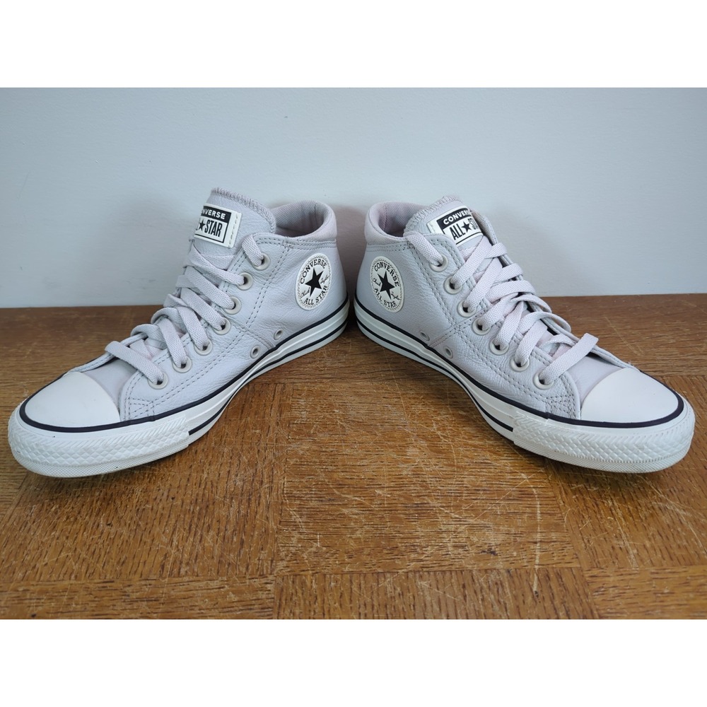 Converse Chuck Taylor All Star Women's US Size 6.5 Leather Shoes Sneakers